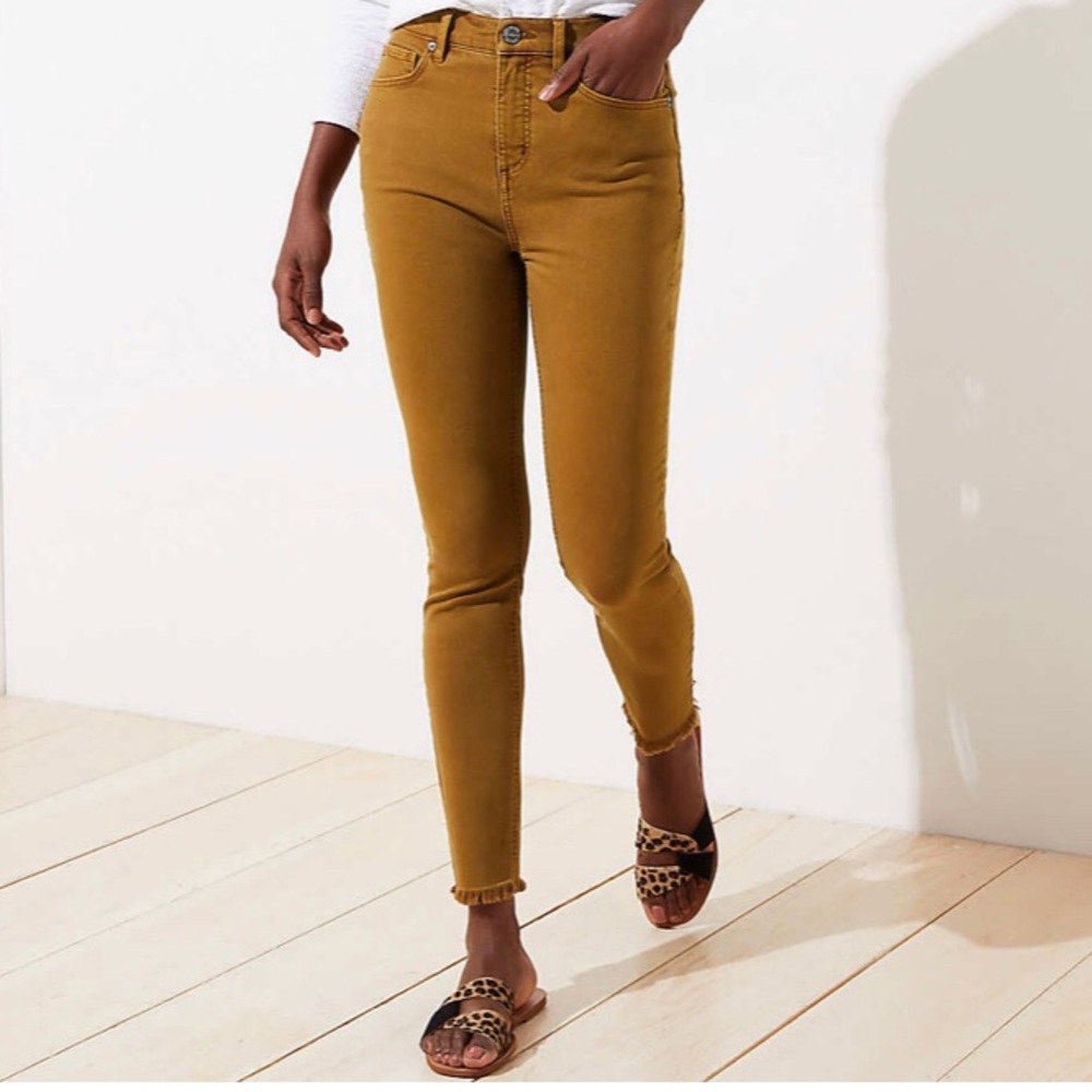 LOFT frayed high waist skinny crop jeans